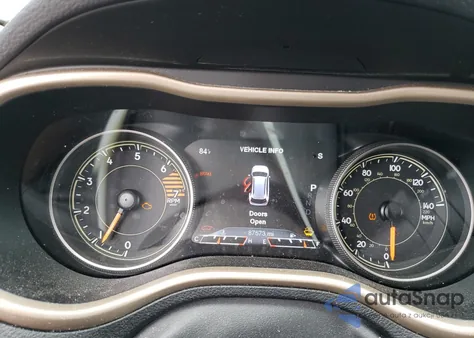 2018 Jeep Cherokee Limited z USA, uszkodzony, nr VIN 1C4PJMDB1JD543320